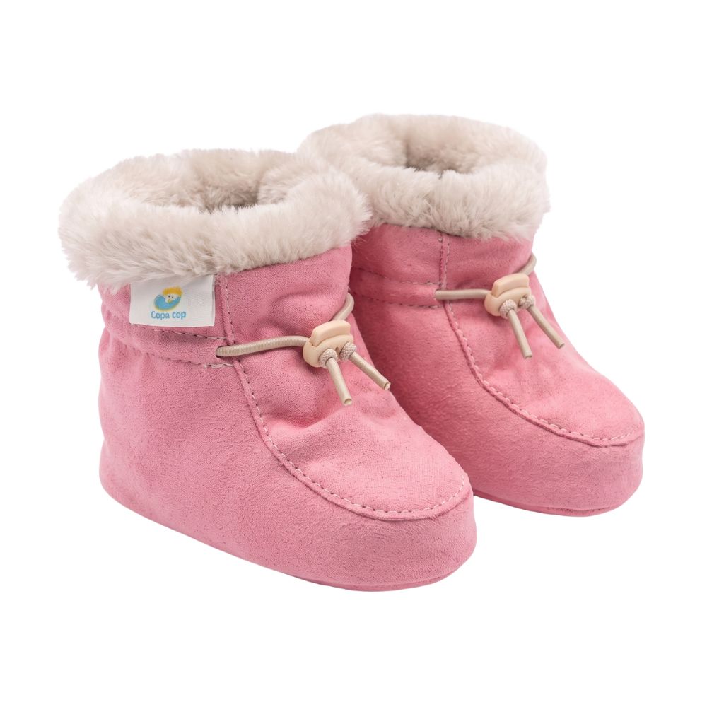 Winter booties for babies made of natural sheepskin
